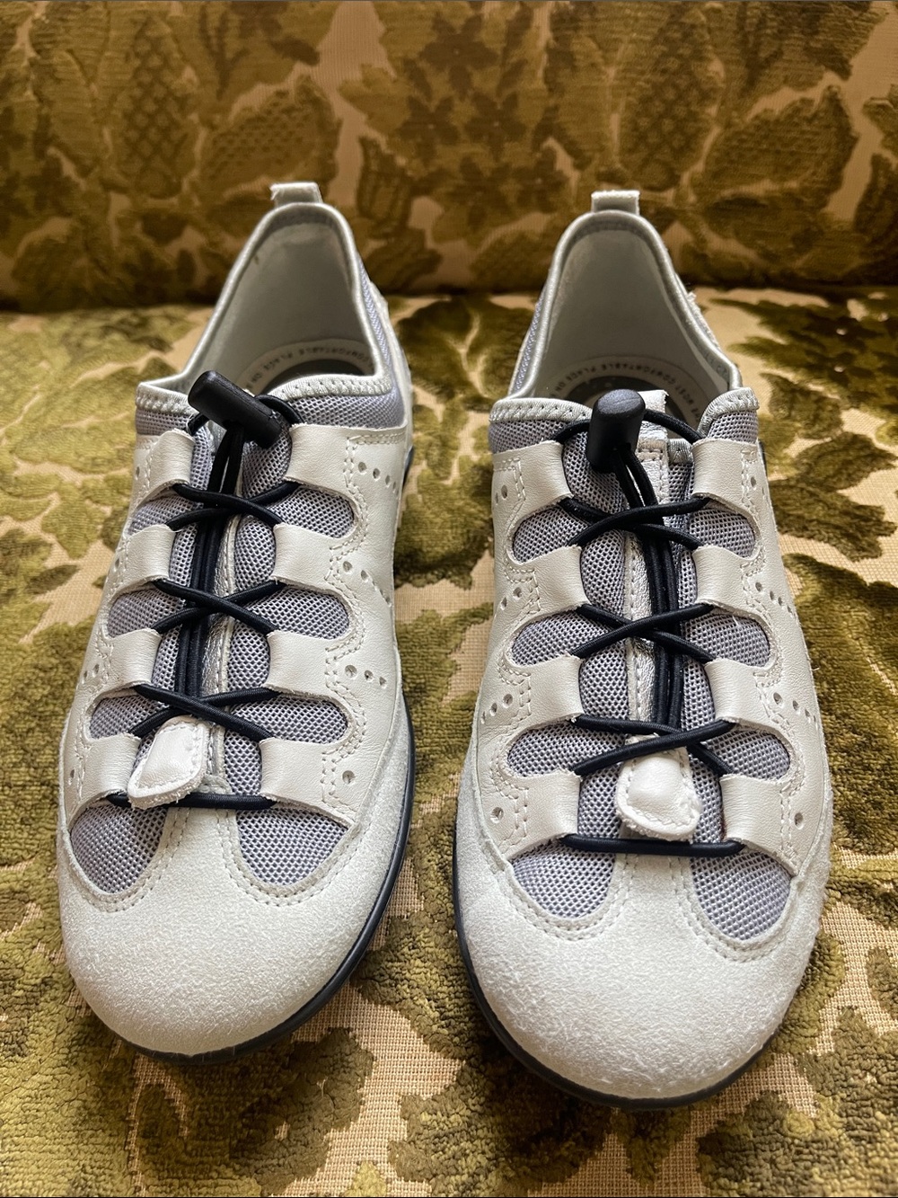 ECCO Toggle Lace Up Sneakers - Picture 2 of 12